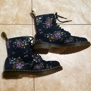 Doc martens castel floral sz 7